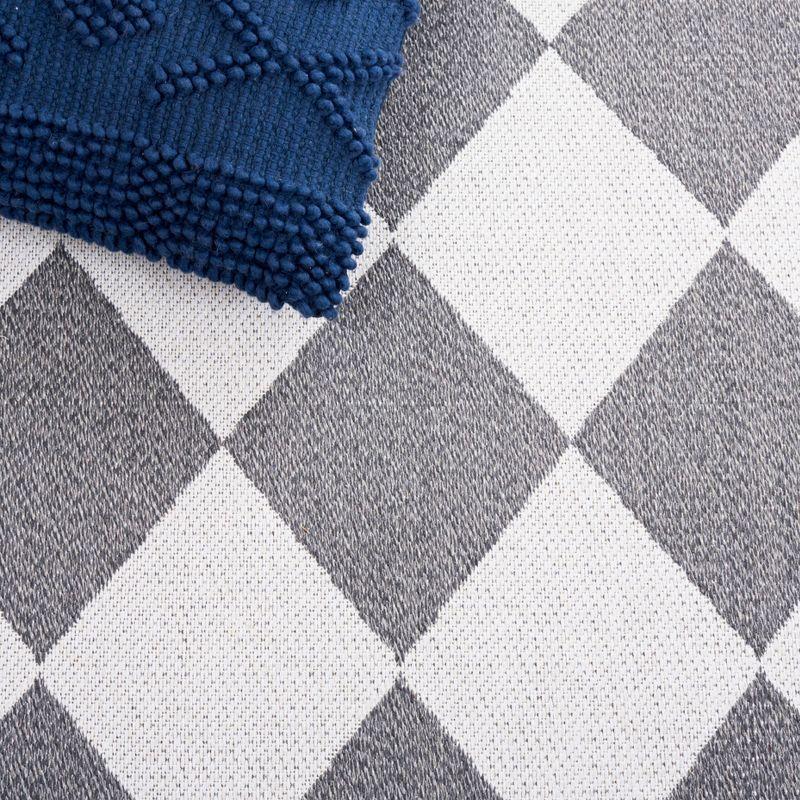 Augustine AGT722 Power Loomed Area Rug - Ivory/Gray - 5'x7'7" - Safavieh.