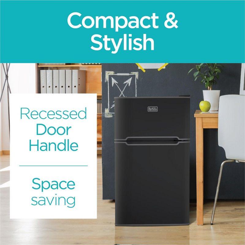 BLACK+DECKER Black + Decker 3.1 cu. ft. Freestanding Mini Fridge with Freezer