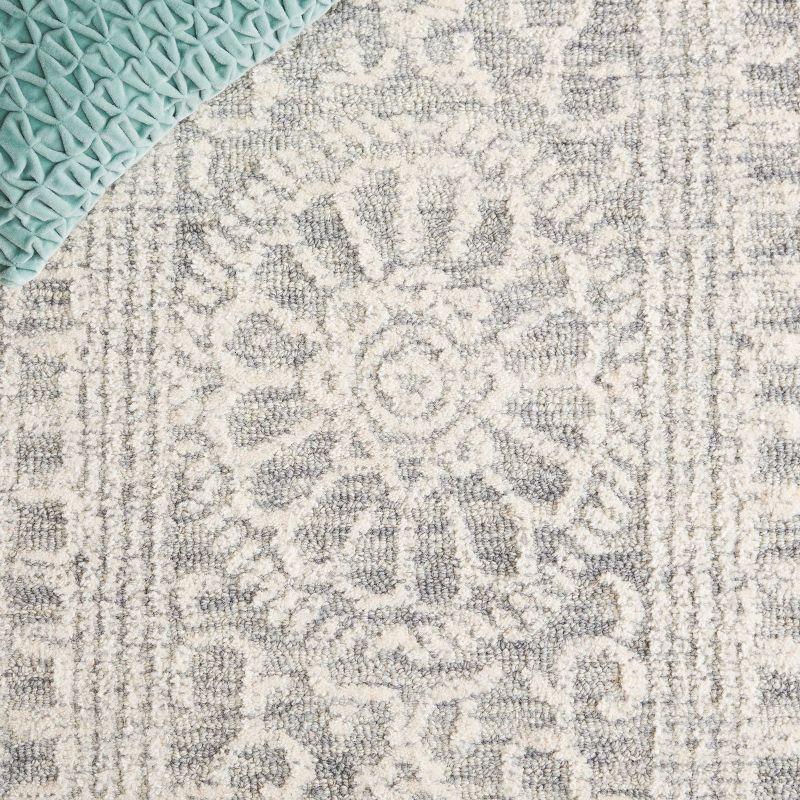 Ebony EBN310 Hand Tufted Indoor Area Rug - Ivory/Grey - 4'x6' - Safavieh