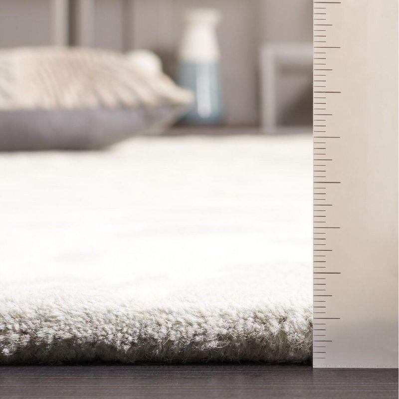 Bella BEL115 Hand Tufted Area Rug - Grey/Ivory - 5' Round - Safavieh.
