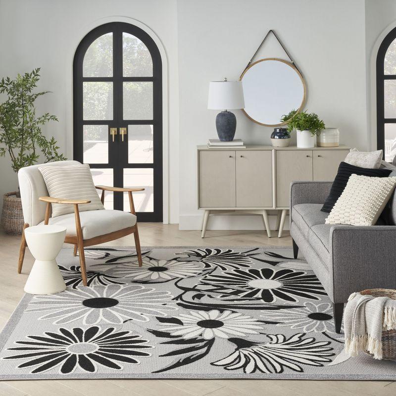 Nourison Aloha Daisy Flower Flatweave High-Low Indoor Outdoor Area Rug Black White 5'3" x 7'5"