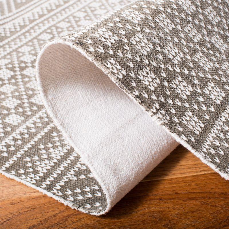 Cedar Brook CDR711 Loomed Indoor Runner Rug - Grey/Ivory - 2'3"x8' - Safavieh