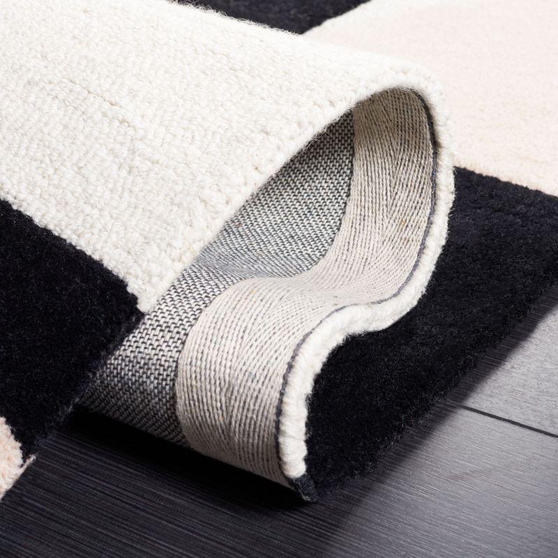 Rodeo Drive RD856 Hand Tufted Area Rug - Blush/Black - 6'x9' - Safavieh.
