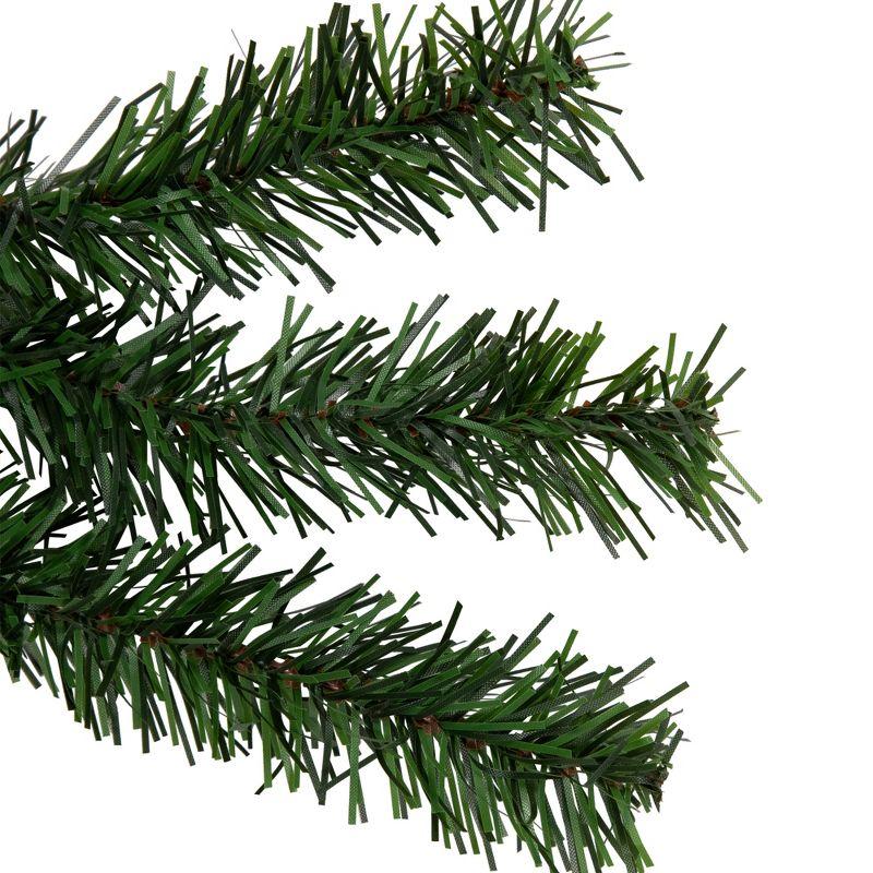 Canadian Canadian Pine Artificial Christmas Wreath