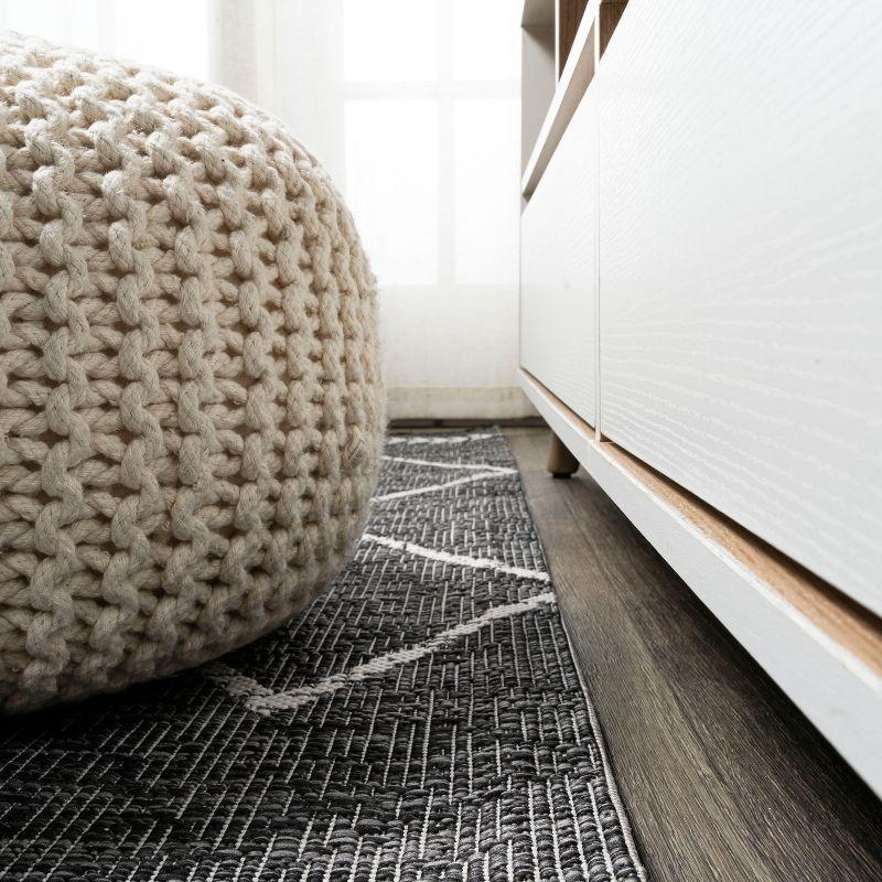 2'x8' Derya  Diamond Trellis Indoor/Outdoor Runner Rug, Black/Ivory - JONATHAN Y