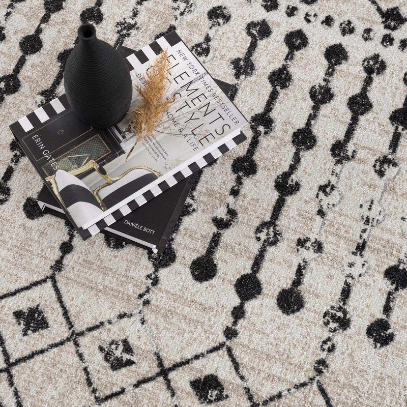 Hauteloom Round Area Rug   Black