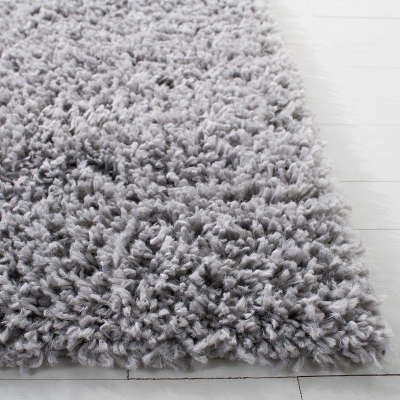 August Shag AUG200 Power Loomed Indoor Area Rug - Silver - 4'x4' - Safavieh