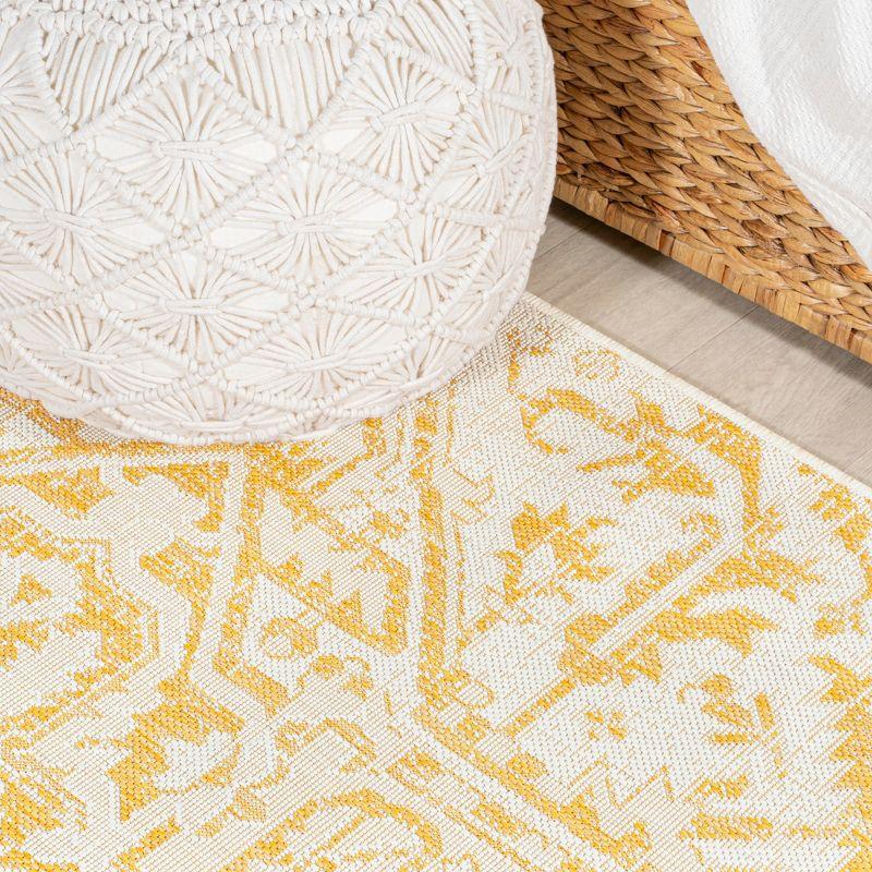 Bohemian Star Medallion Cream/Yellow Square Indoor/Outdoor Rug