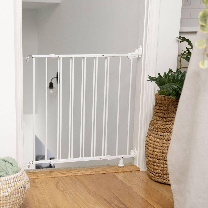 Summer by Ingenuity The Stairway Baby Gate - 42W Series