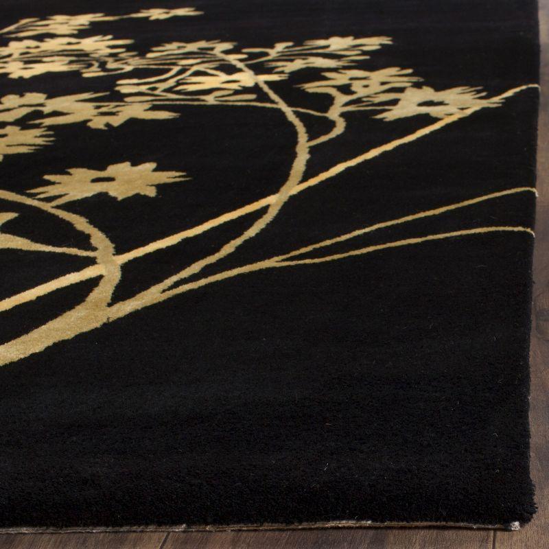 Soho SOH316 Hand Tufted Area Rug  - Safavieh