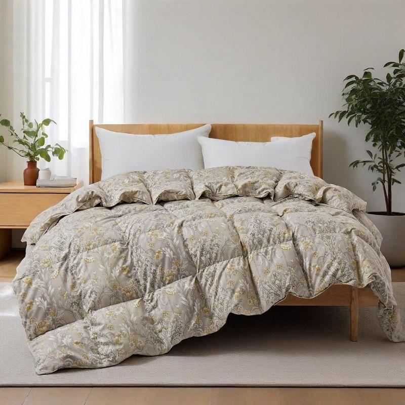 Lark Manor™ Iftekar All Season Paisley Floral Printed Vintage Goose Feather Down Comforter