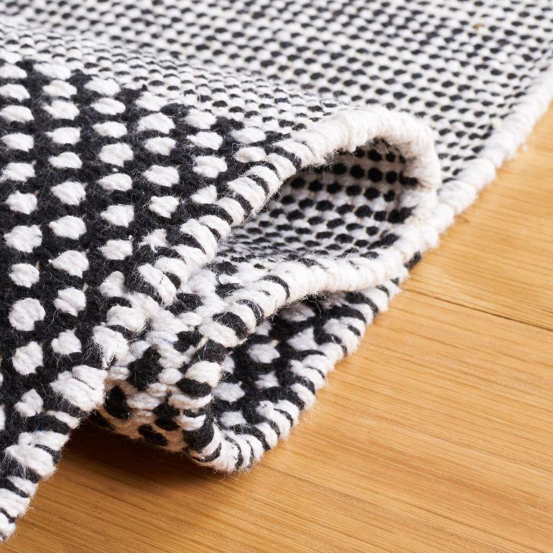Striped Kilim STK802 Hand Woven Area Rug - Ivory/Black - 4'x6' - Safavieh.