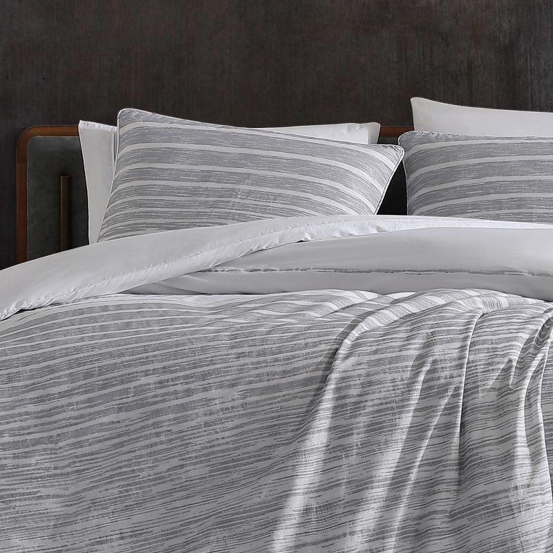 Reversible Abstract Stripe Cotton King Comforter Set in Gray