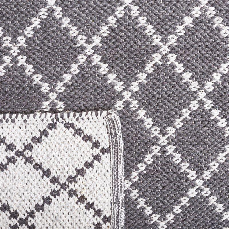 Montauk MTK706 Hand Woven, Flat Weave Indoor Accent Rug - Dark Grey/Ivory - 3'x5' - Safavieh