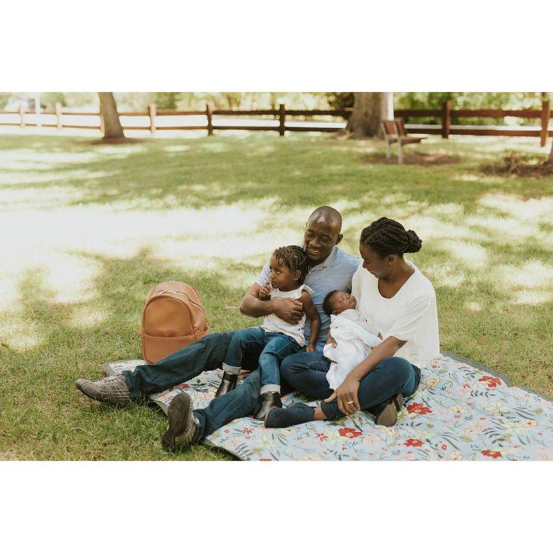 Little Unicorn 5' x 7' Outdoor Blanket - Primrose Patch