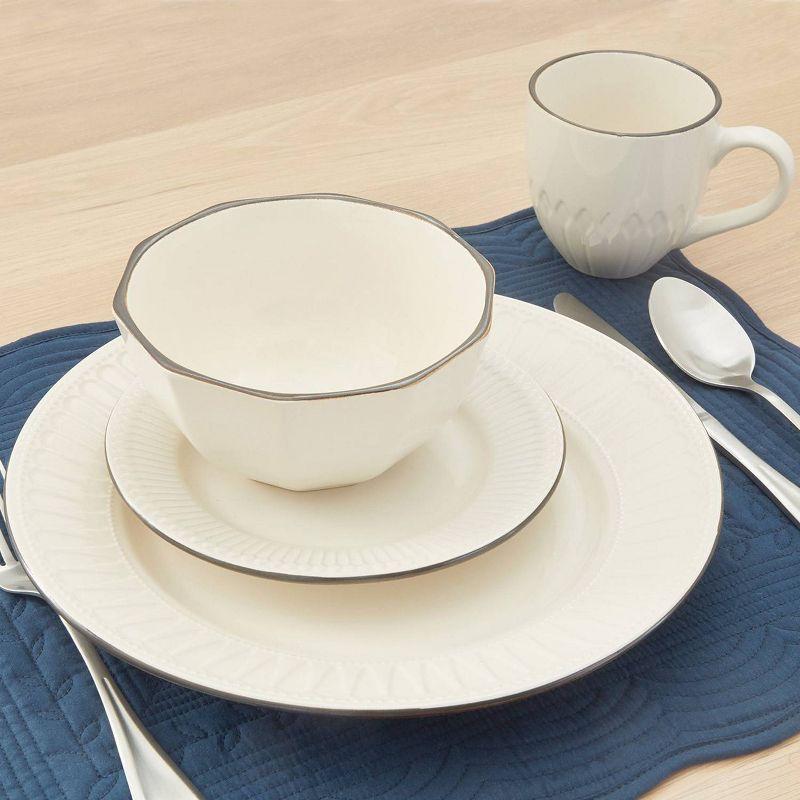 16 Piece Ceramic Dinnerware Set - Service for 4