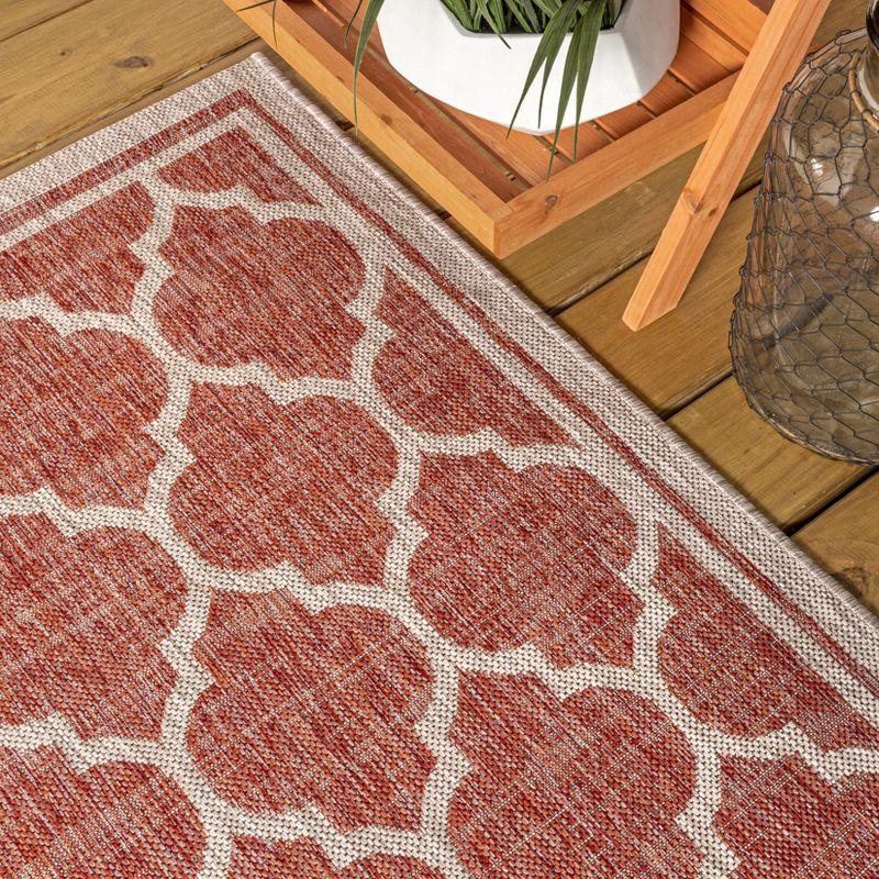 Trebol Moroccan Trellis Textured Weave Indoor/Outdoor Area Rug - JONATHAN Y