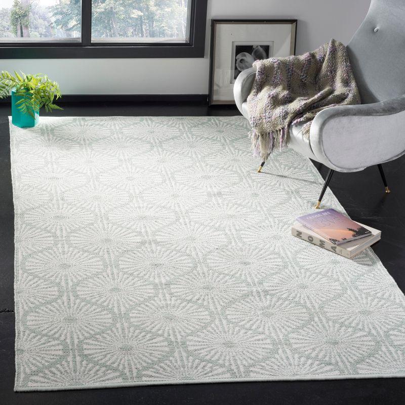 Montauk MTK606 Hand Woven Indoor Accent Rug - Light Green/Ivory - 3'x5' - Safavieh