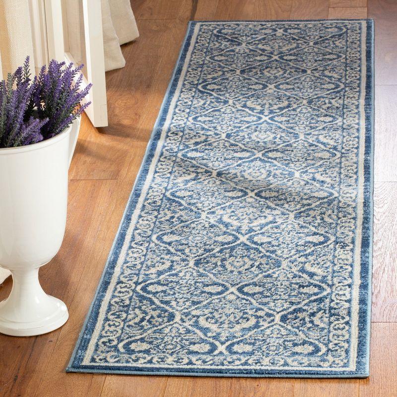 Brentwood BNT870 Power Loomed Area Rug  - Safavieh