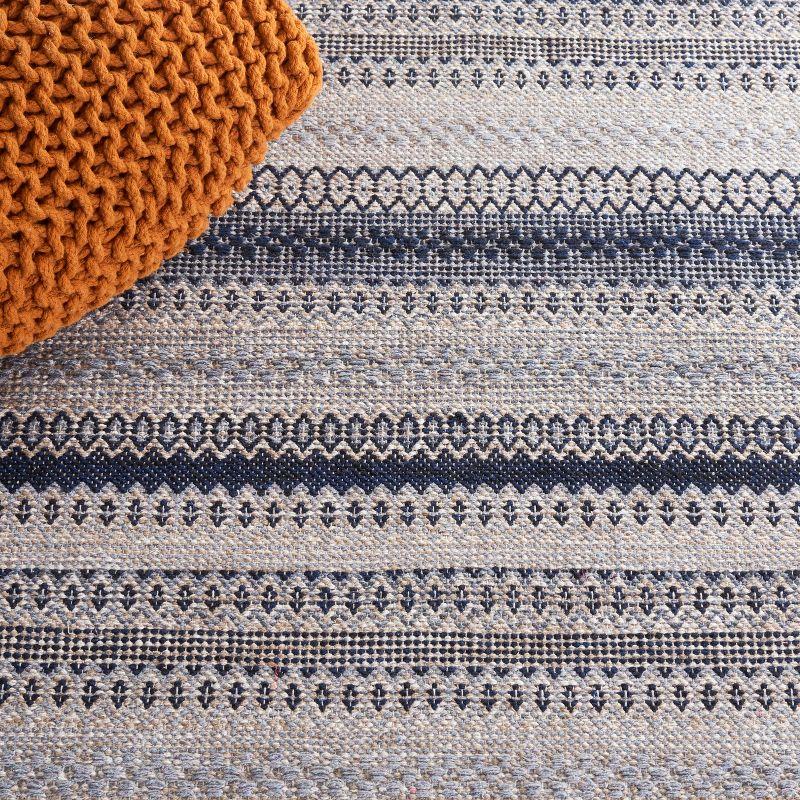 Kilim KLM475 Hand Woven Runner Rug - Grey/Black - 2'3"x9' - Safavieh.