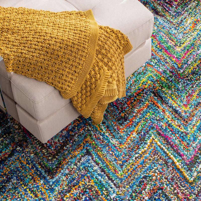 Nantucket NAN141 Hand Tufted Indoor Area Rug - Blue/Multi - 4'x4' - Safavieh.