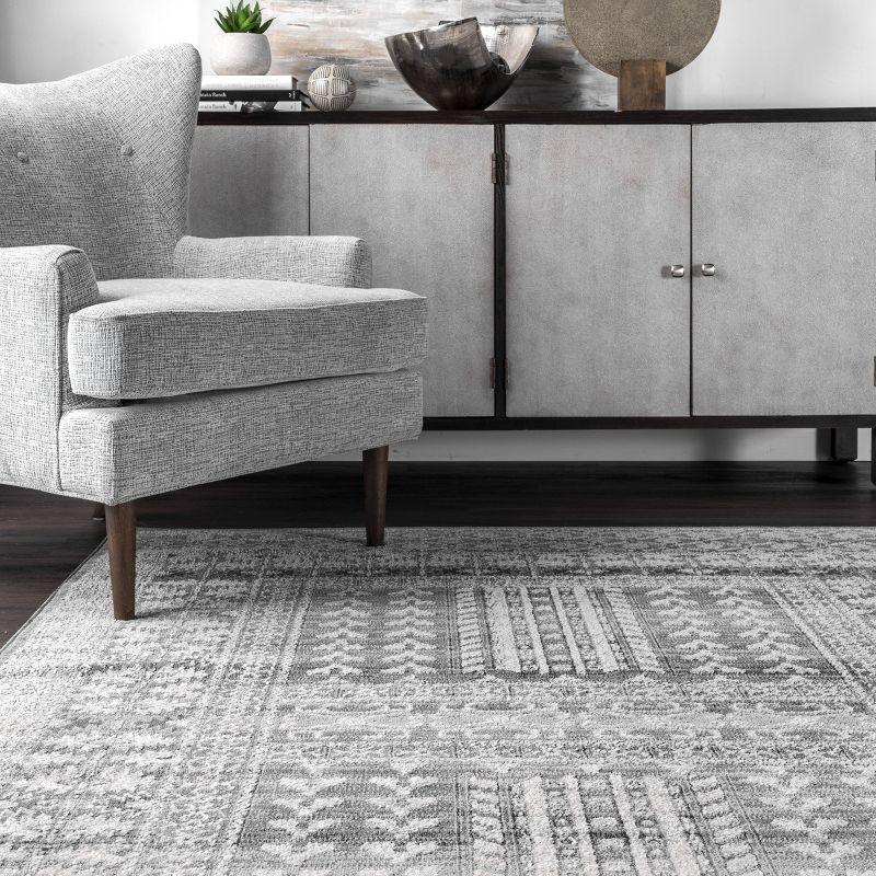 Elysian Gray Synthetic 52"x24" Stain-Resistant Area Rug