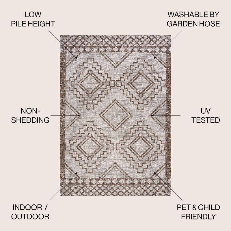 4'x6' Marokko Diamond  Medallion Indoor/Outdoor Area Rug, Beige/Brown - JONATHAN Y