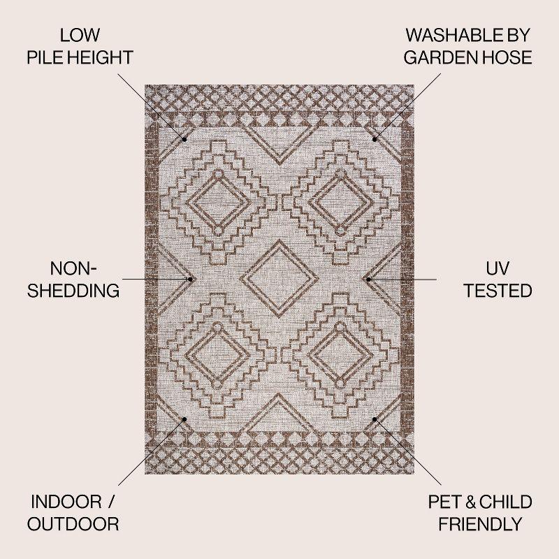 Marokko Diamond  Medallion Indoor/Outdoor Area Rug - JONATHAN Y