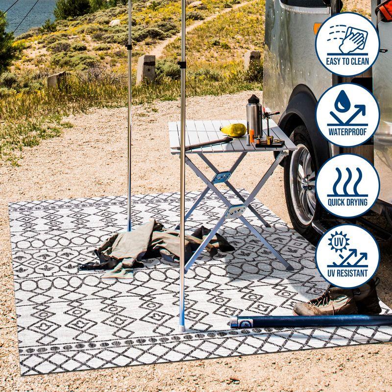 3'x5' Kafel Modern Bohemian Indoor/Outdoor Area Rug, Ivory/Black - JONATHAN Y