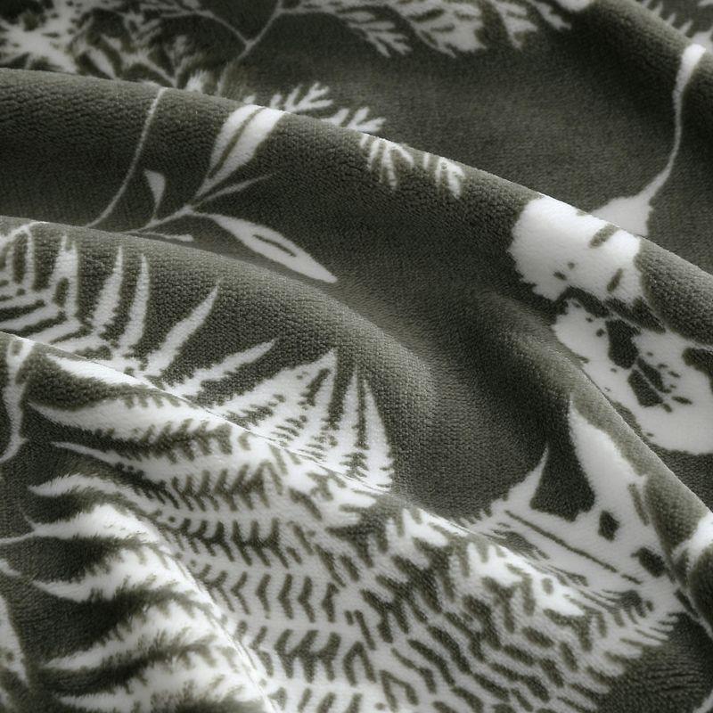 Eddie Bauer Eddie Bauer Printed Ultra Soft Plush Fleece Reversible Blanket