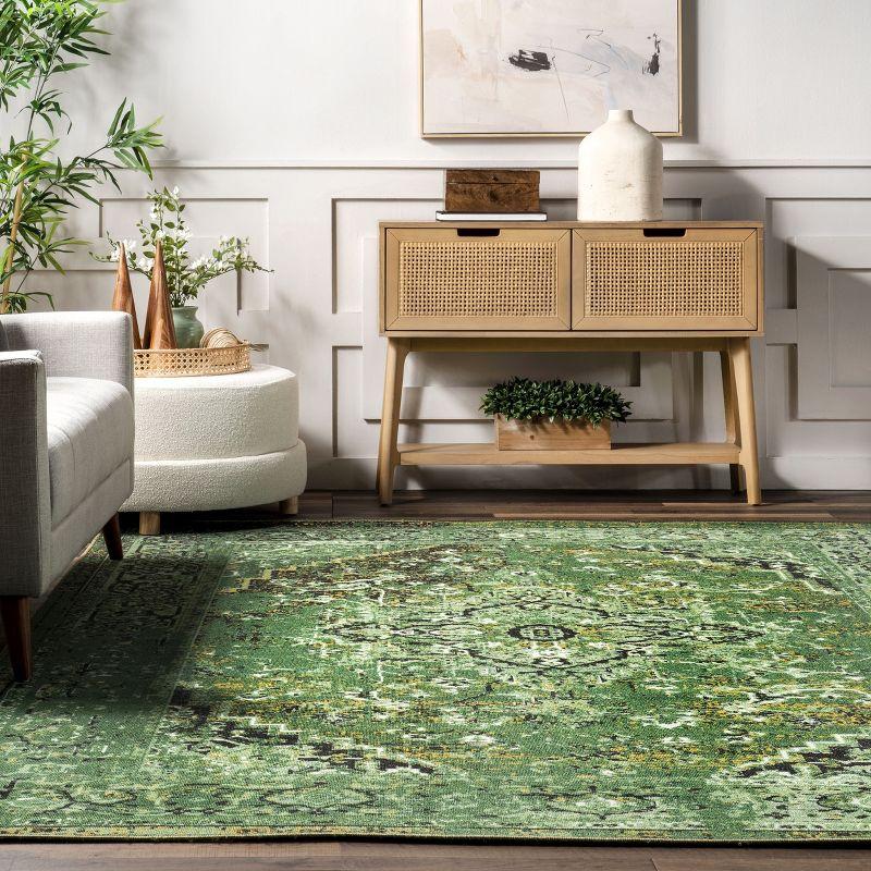 Nuloom Reiko Printed Bold Persian Indoor Area Rug