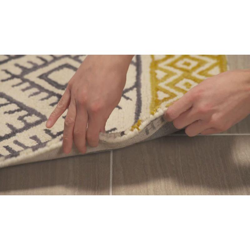Micro-Loop MLP552 Hand Tufted Area Rug - Ivory/Rust - 5'x5' - Safavieh.