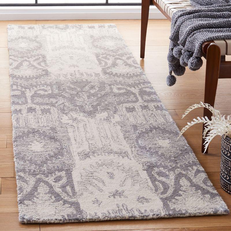Ikat IKT653 Hand Tufted Runner Rug - Grey/Ivory - 2'3"x8' - Safavieh.