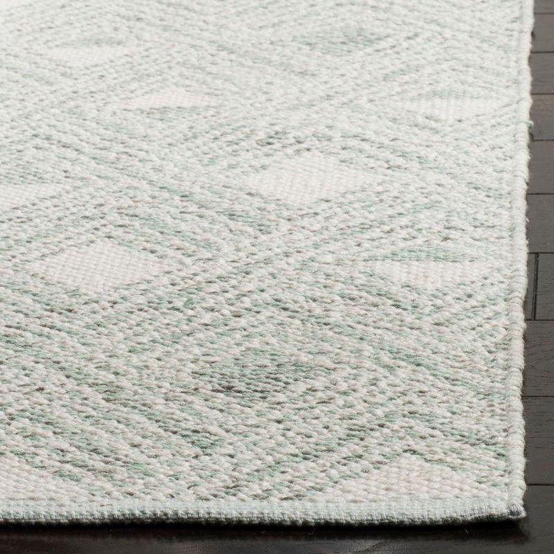 Montauk MTK614 Hand Woven Indoor Area Rug - Light Green/Ivory - 5'x8' - Safavieh.