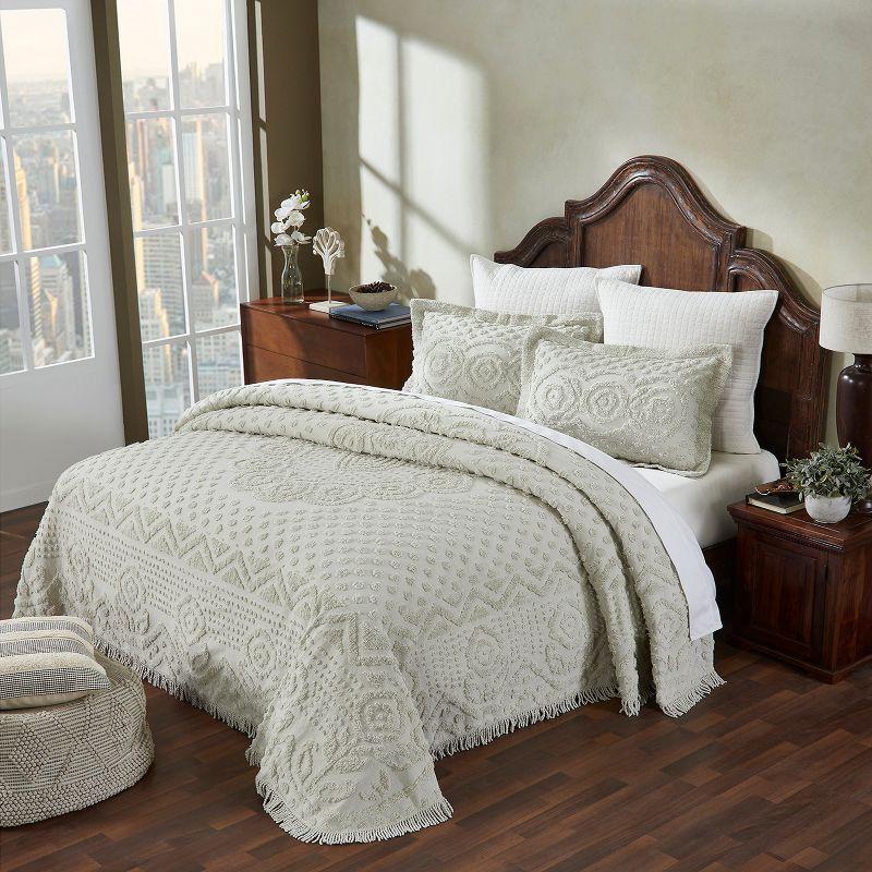 Better Trends Heirloom Collection Machine Washable 100% Cotton Chenille Coverlet / Bedspread Lush & Comfortable Bedding Medallion Pattern Fit All-Season