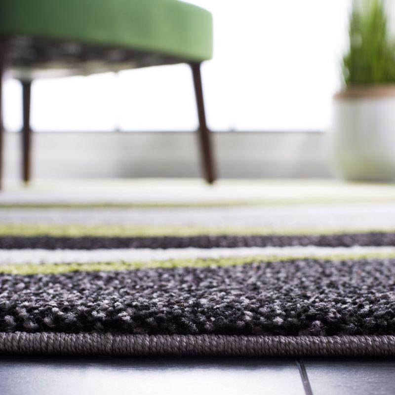 Hollywood HLW766 Machine Made Accent Rug - 2'7"x5' - Grey/Green - Safavieh