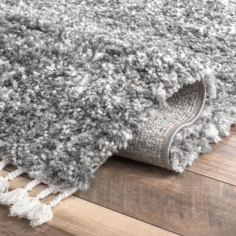 nuLOOM Brooke Shag Tasseled Area Rug