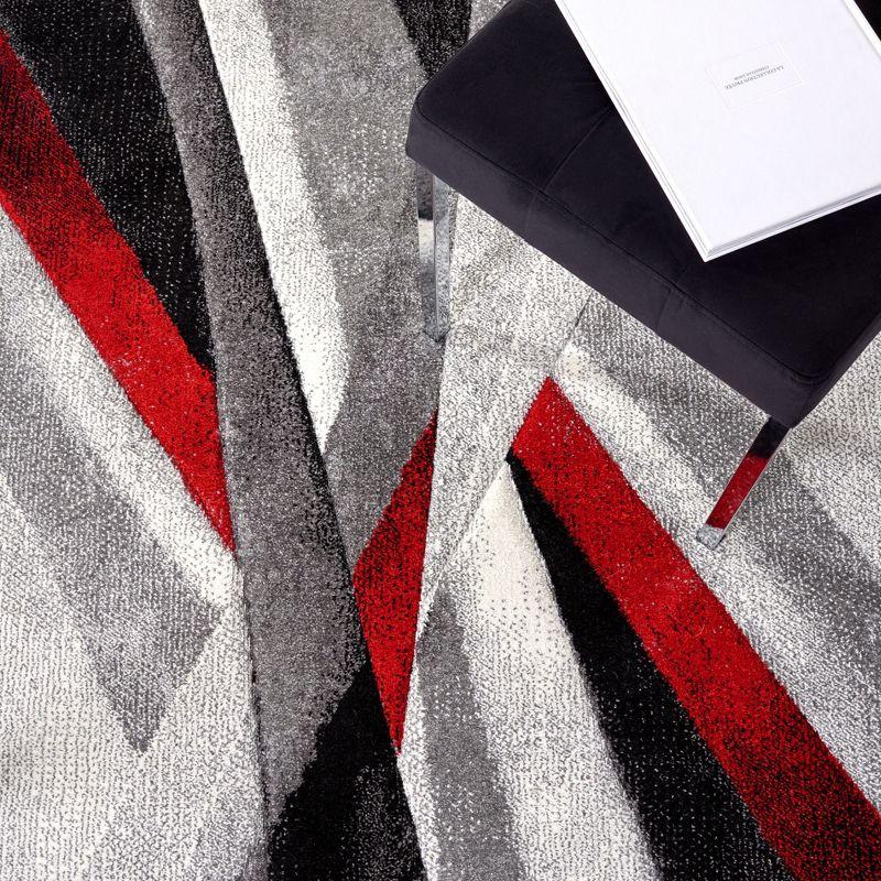 Hollywood HLW710 Machine Made Accent Rug - 2'7"x5' - Grey/Red - Safavieh