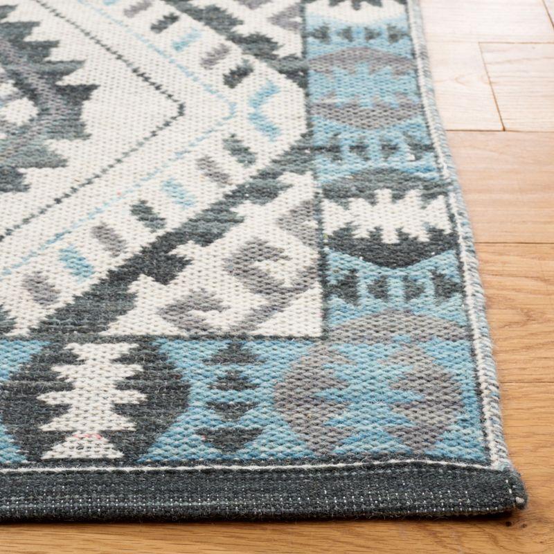 Kilim KLM329 Hand Woven Area Rug  - Safavieh