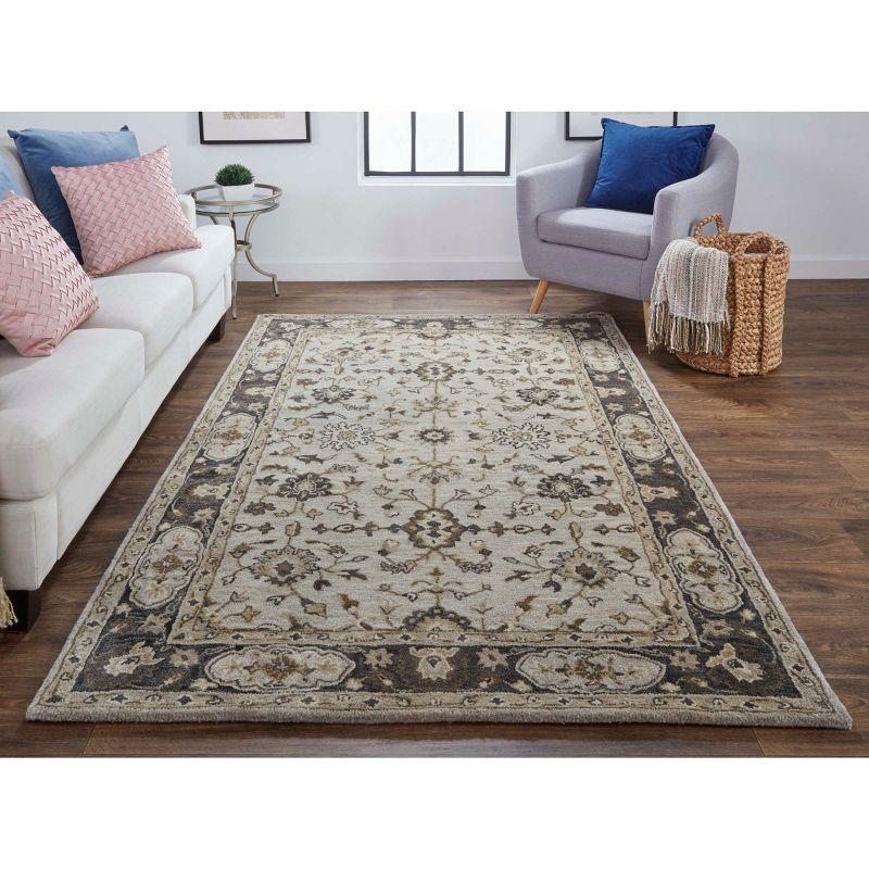 Eaton Traditional Gray Wool 2' x 3' Hand-Tufted Area Rug