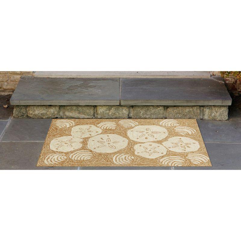 Liora Manne Frontporch Shell Toss Indoor/Outdoor Rug Natural 1'8" x 2'6"
