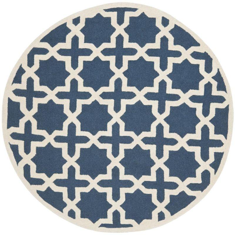 Cambridge CAM125 Tufted Indoor Area Rug - Navy Blue/Ivory - 4'x4' Round - Safavieh