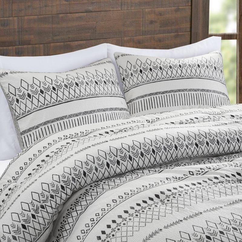 Madison Park Fraser 5 Piece Printed Seersucker Comforter Set with Throw Pillows