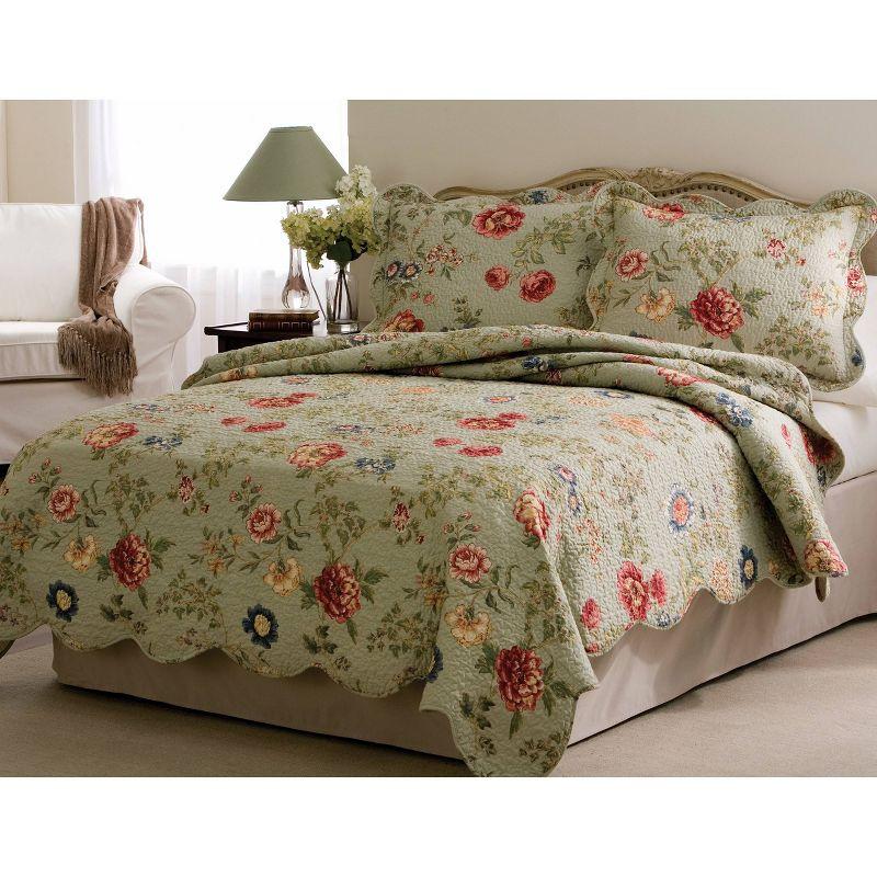 Full Sage Green Cotton Quilt Set with Floral Design