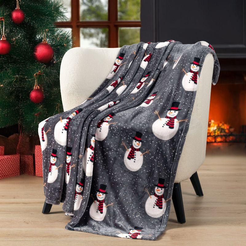 Pavilia Hand Woven Throw Blanket