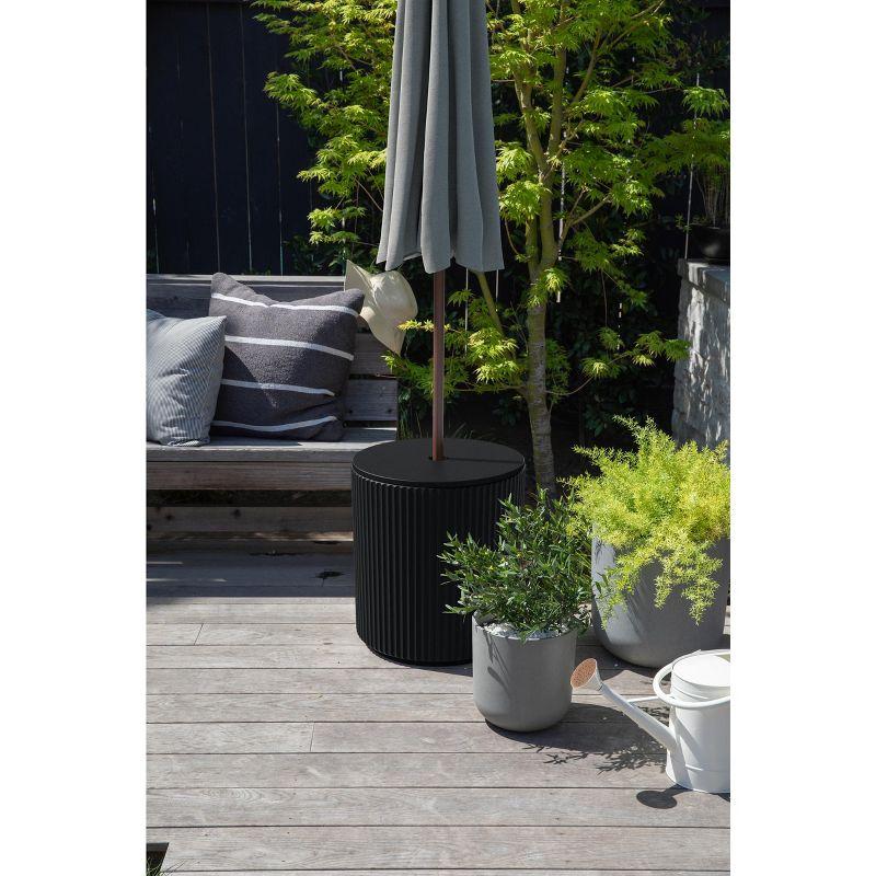 Demi 18.5'' Plastic Outdoor Side Table