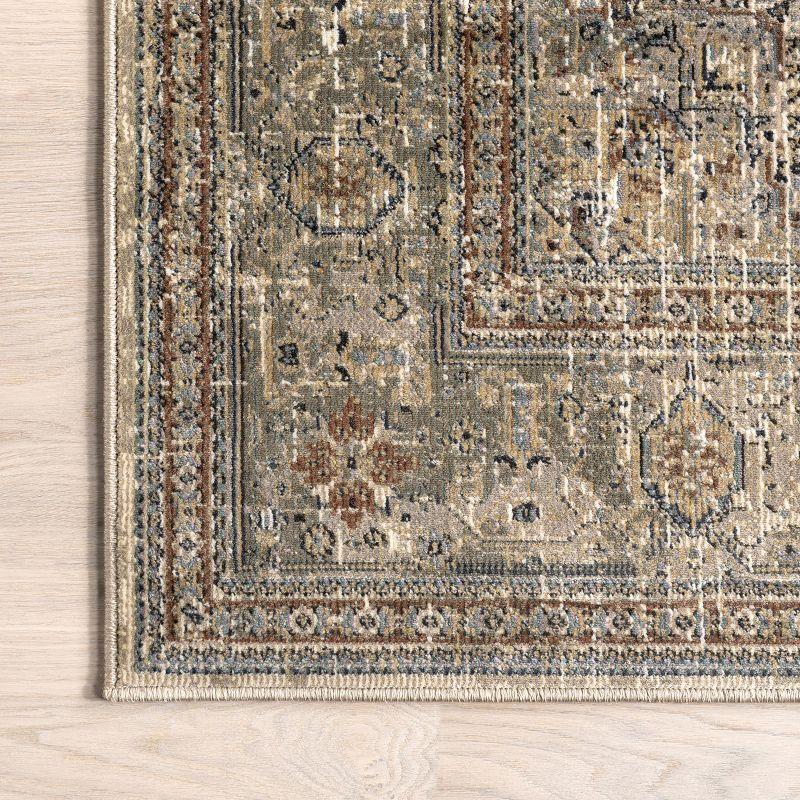 Nuloom Traditional Carol Medallion Area Rug