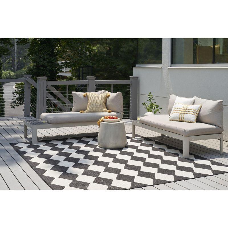 Nourison Positano Retro Diamond Flatweave Indoor Outdoor Low Pile Area Rug Black 8' x 10'