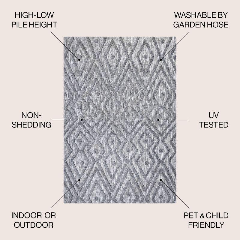 4'x6' Balansat Moroccan Diamond Indoor/Outdoor Area Rug, Dark Gray - JONATHAN Y