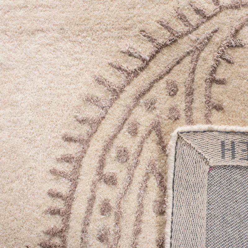 Bella BEL153 Hand Tufted Area Rug - Ivory/Beige - 6'x9' - Safavieh.